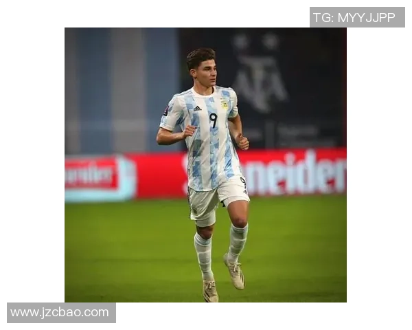 大体联足球世界杯历史最佳球星盘点及其辉煌表现分析