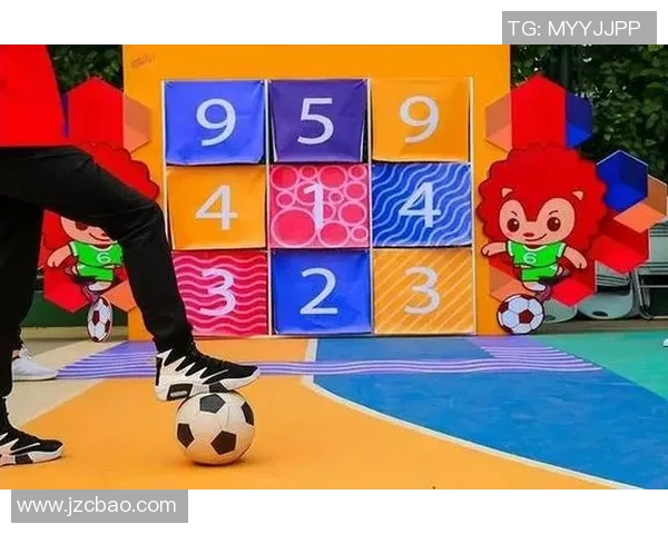 足球巨星九宫格精美合集 展现球场传奇与非凡技艺